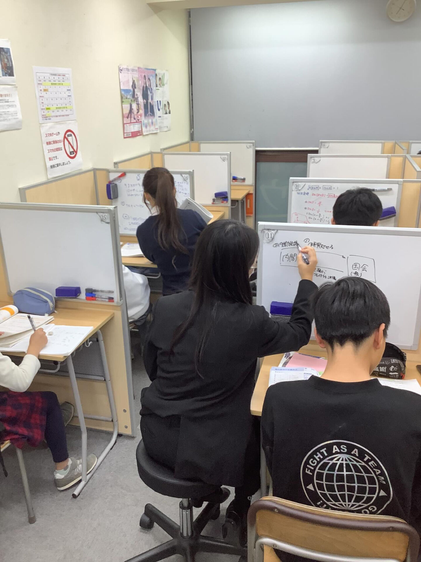 【個別指導の様子】