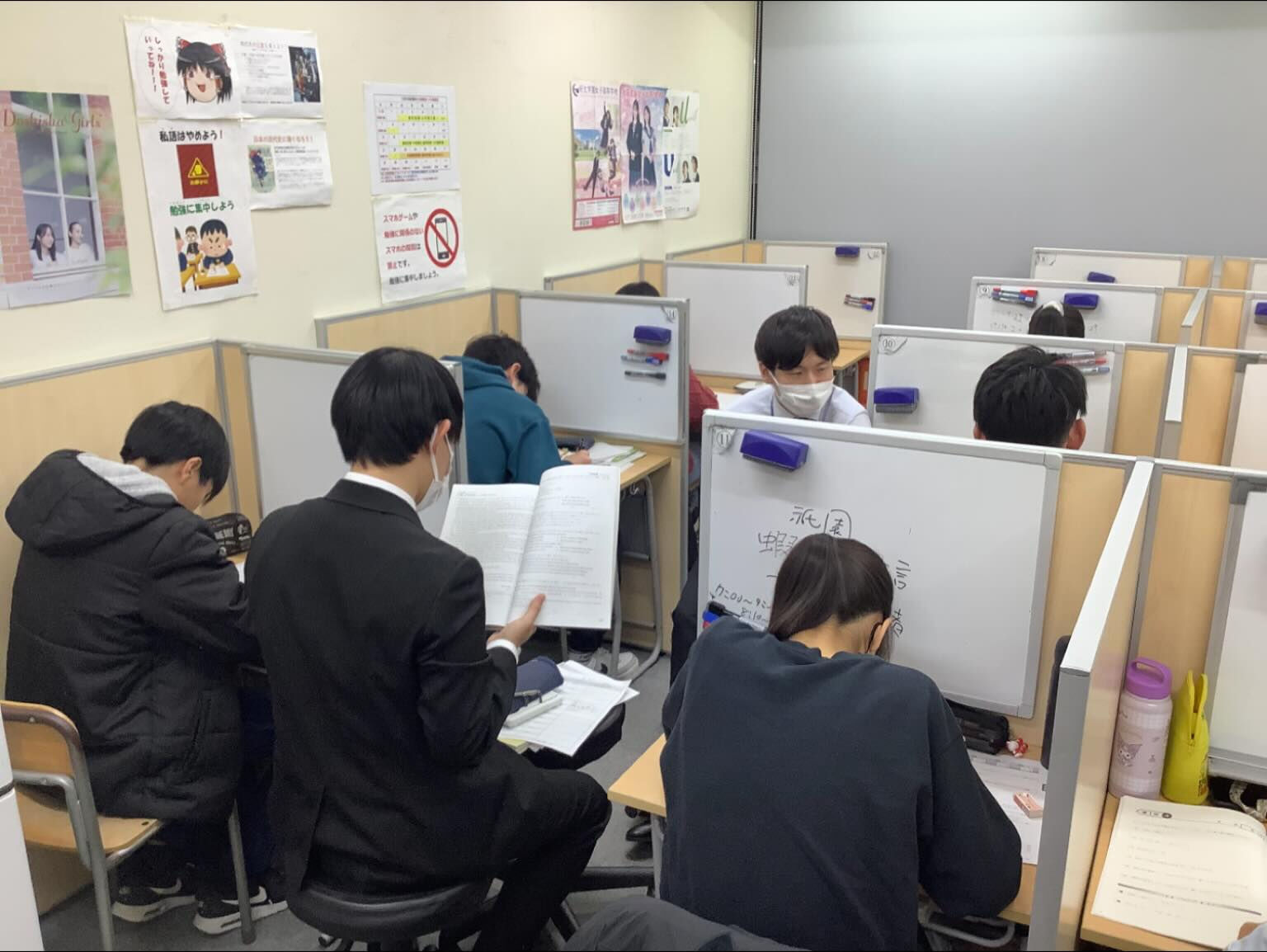 【個別指導の様子】